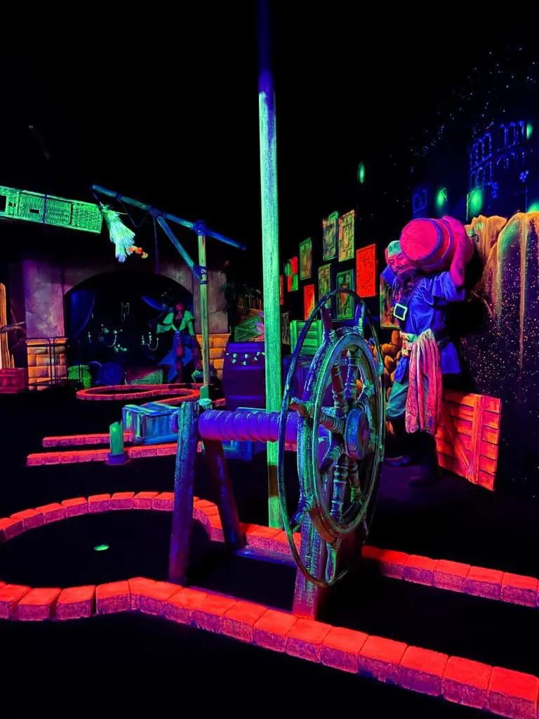 Glow-in-the-dark minigolf ruimte
